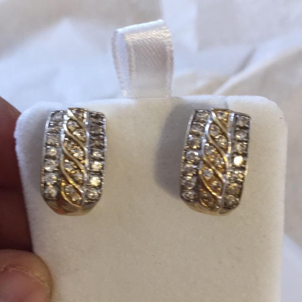 Diamond earrings with 14k gold